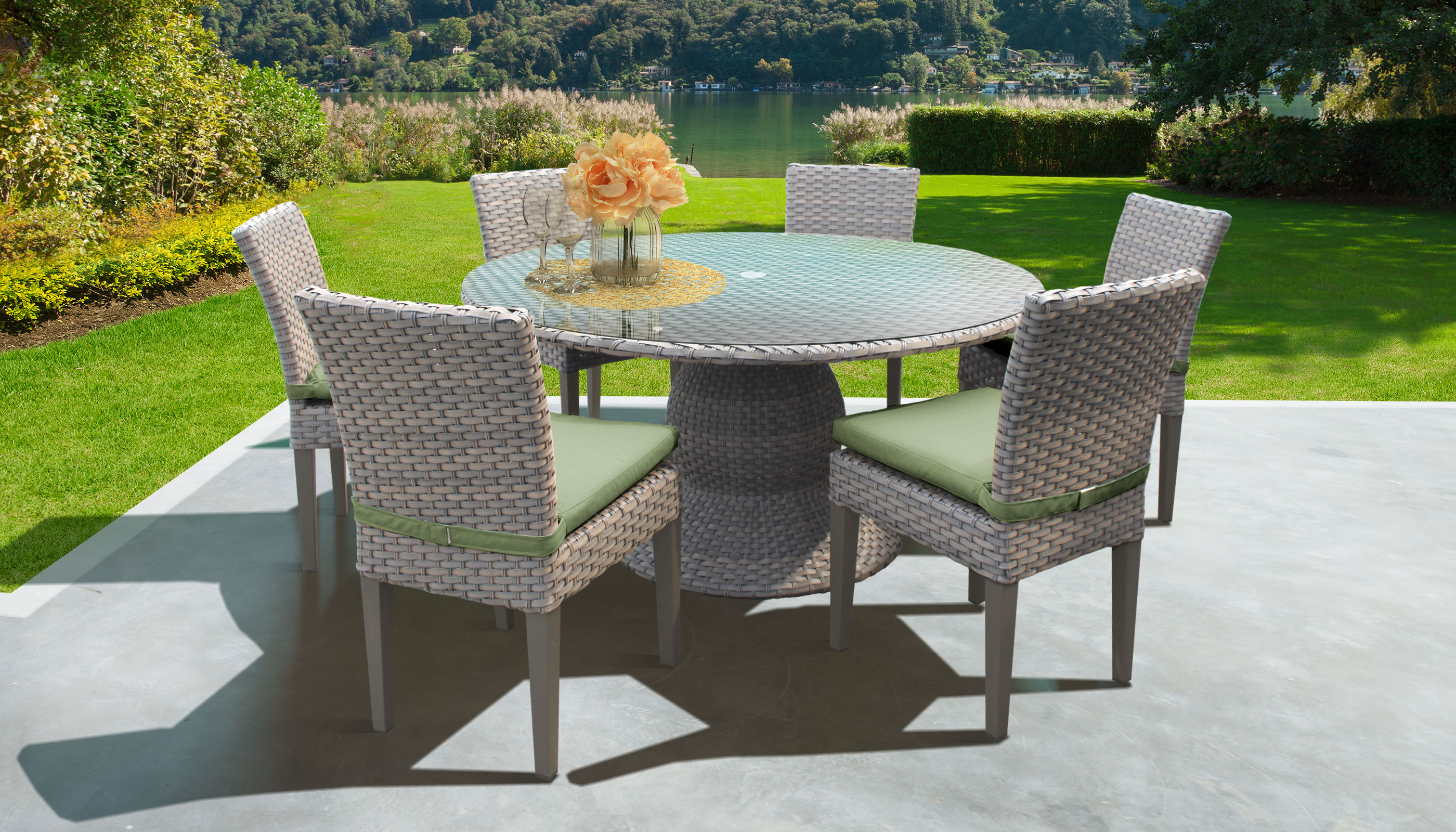 The Best Outdoor Dining Table - Best Design Idea